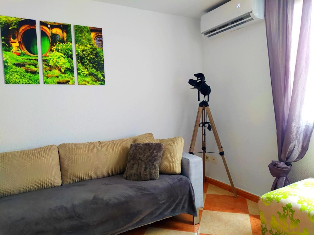 Movie Stars Apartment, 甘迪亚 外观 照片