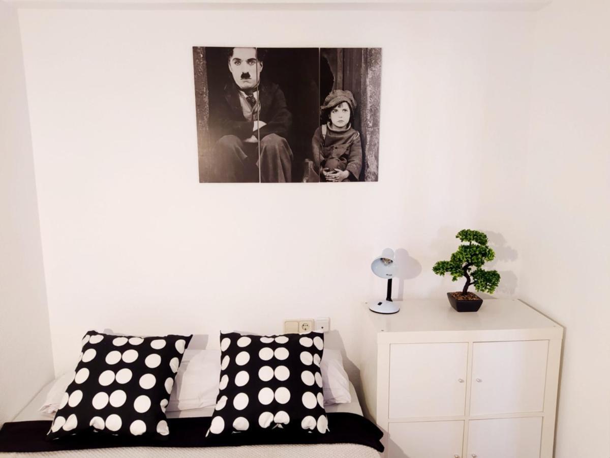 Movie Stars Apartment, 甘迪亚 外观 照片